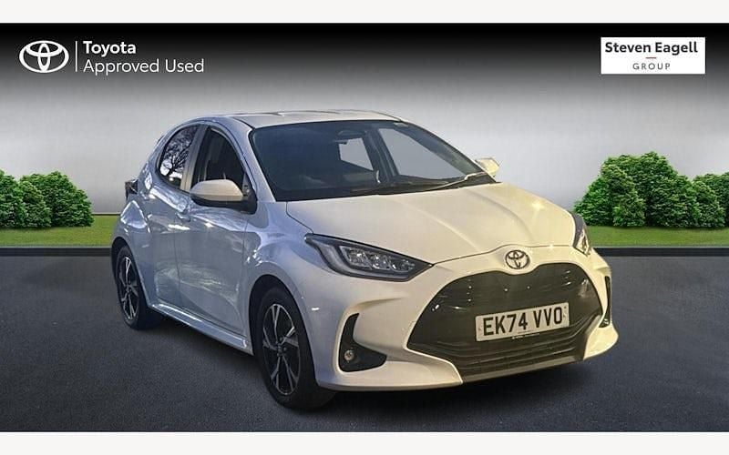 Used Toyota Yaris Hybrid Design 116 HP (85 kW) 2025 Hatchback