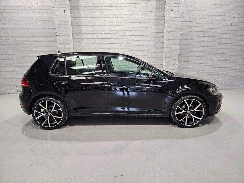 Black Used 2017 VW Golf VII SE Hatchback | £11,250 (Fair price) - Image 1/4