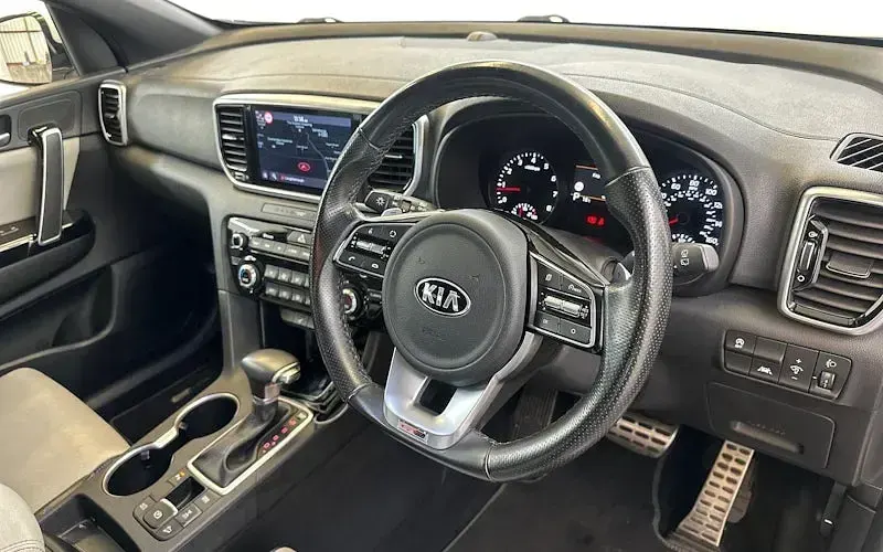 Used Kia Sportage GT-Line 177 HP (130 kW) 2022 White SUV