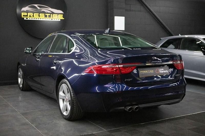 Used Jaguar XF Portfolio 180 HP (132 kW) 2018 Blue Sedan