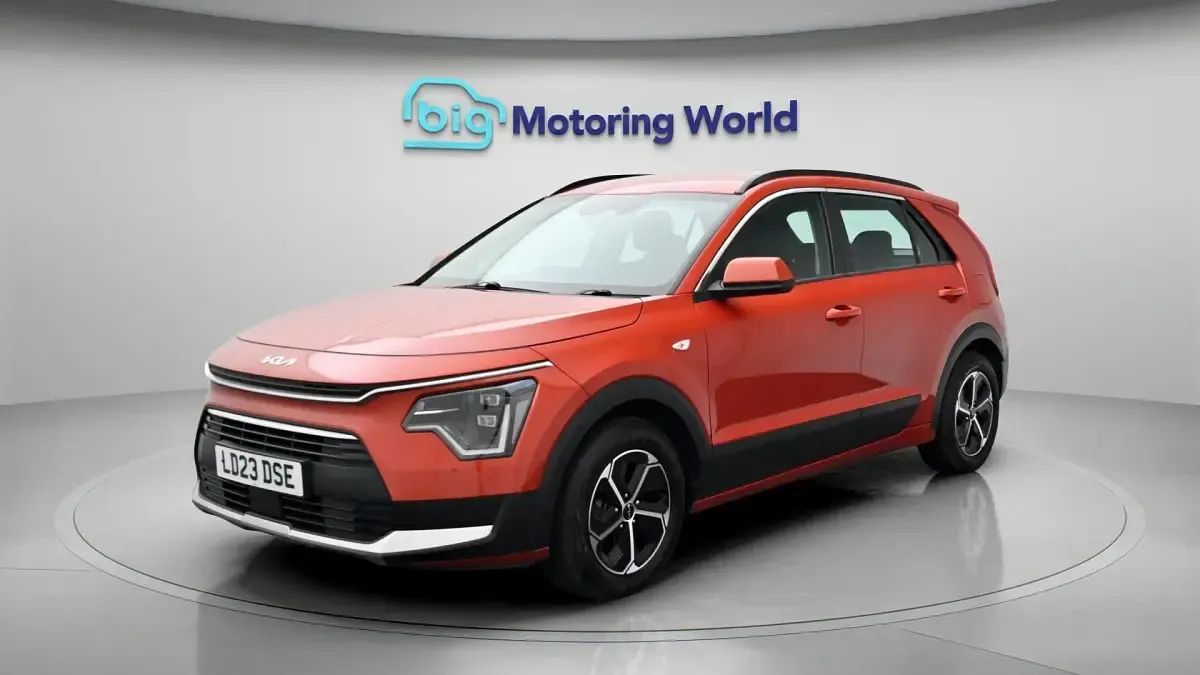 Używany Kia Niro 2023 Pomarańczowy SUV