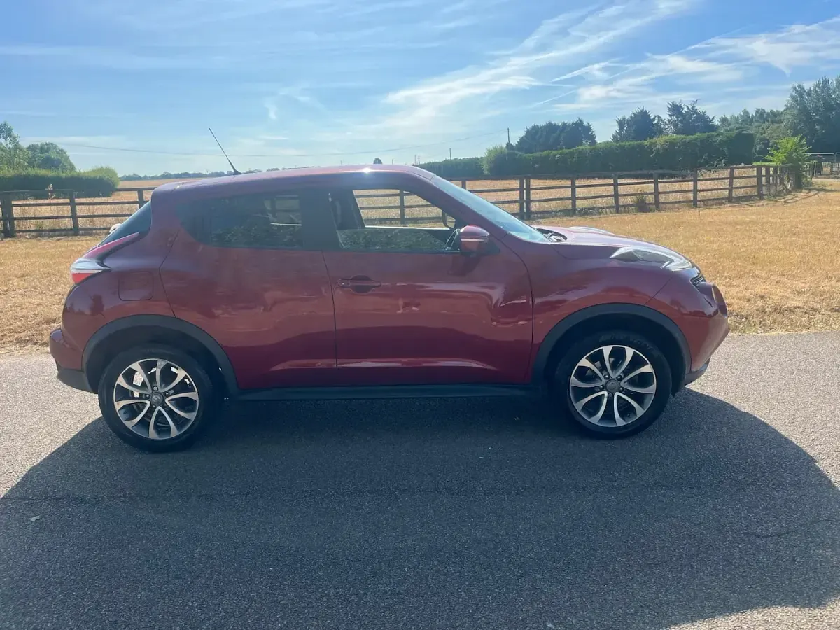 Used Nissan Juke Tekna 108 HP (79 kW) 2016 Red SUV
