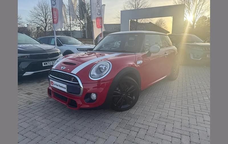Gebraucht Mini Cooper S 188 PS (138 kW) 2016 Rot Kleinwagen