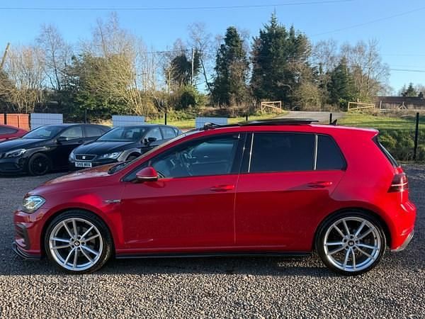 Used VW Golf VII GTD 184 HP (135 kW) 2017 Red Hatchback