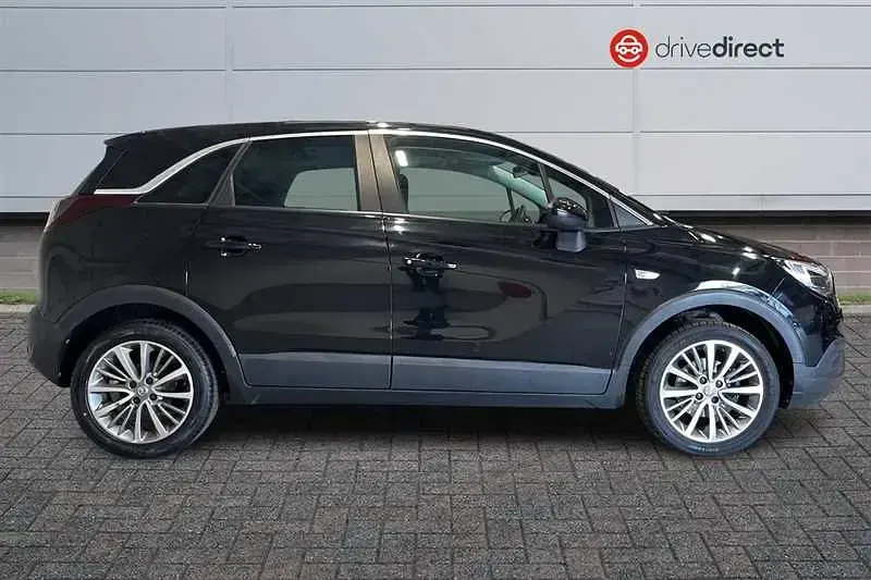 Used Vauxhall Crossland X SRi 110 HP (80 kW) 2020 Black SUV