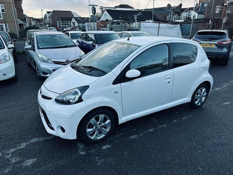 Usado Toyota Aygo Style 2014 Branco Citadino