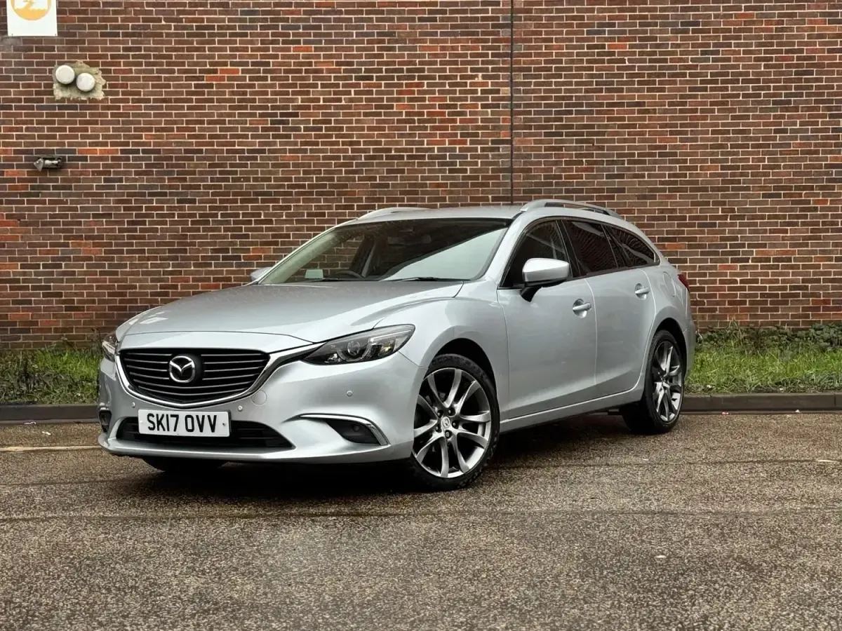 Usado Mazda 6 Inclusive 2017 Prateado Carrinha