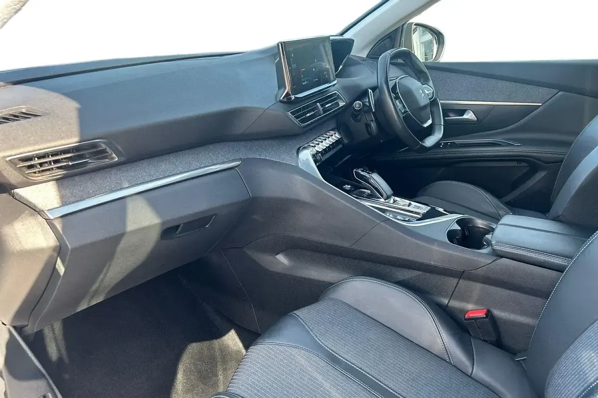 Used Peugeot 3008 Allure Premium 225 HP (165 kW) 2021 Blue SUV