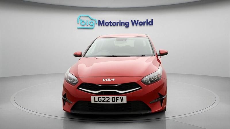 Used Kia Ceed 2022 Red Hatchback