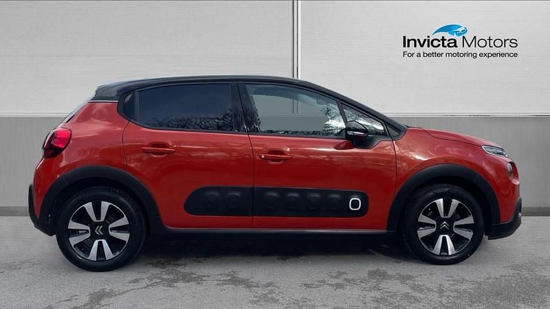 Used Citroën C3 Flair 82 HP (60 kW) 2018 Power orange metallic Hatchback