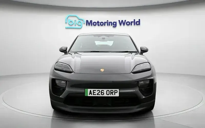 New Porsche Macan 4 Electric 264 kW (360 HP) 2025 SUV