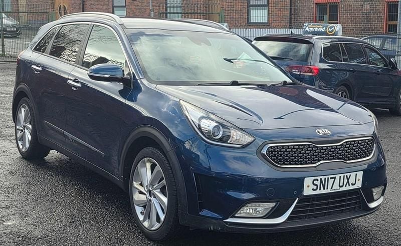 Used Kia Niro 141 HP (103 kW) 2017 Blue SUV