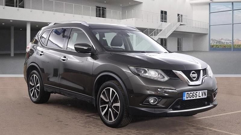 Used Nissan X-Trail Tekna 130 HP (95 kW) 2015 Titanium olive green SUV