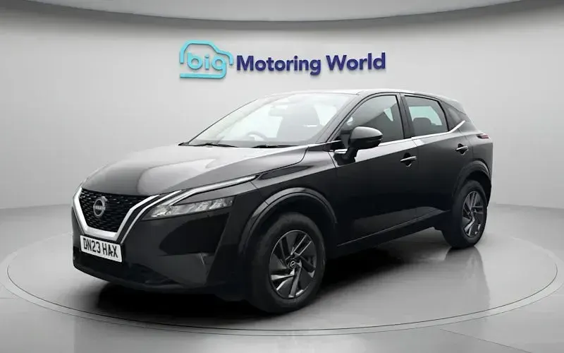 Used Nissan Qashqai Acenta Premium 140 HP (102 kW) 2023 Black SUV