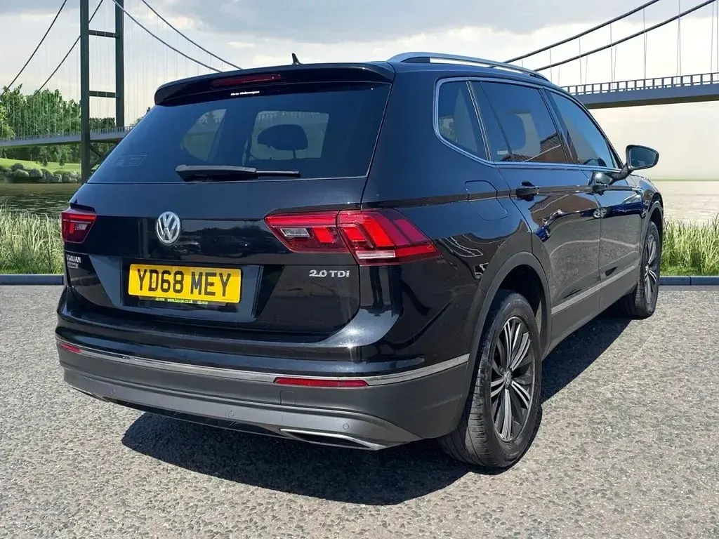 Used VW Tiguan Allspace SE 150 HP (110 kW) 2019 Black SUV