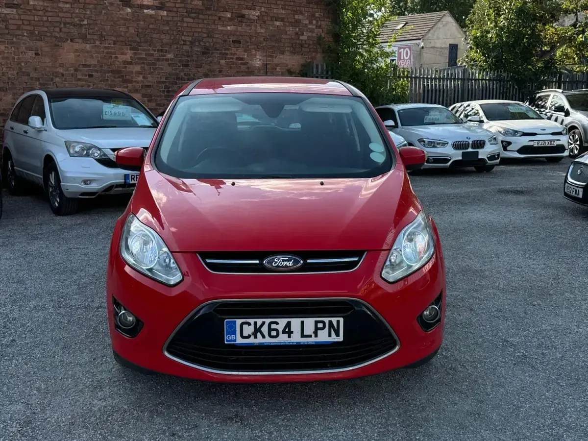 Used Ford Grand C-Max Titanium 2015 Red MPV