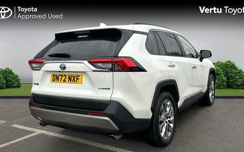 Used Toyota RAV4 218 HP (160 kW) 2025 Estate