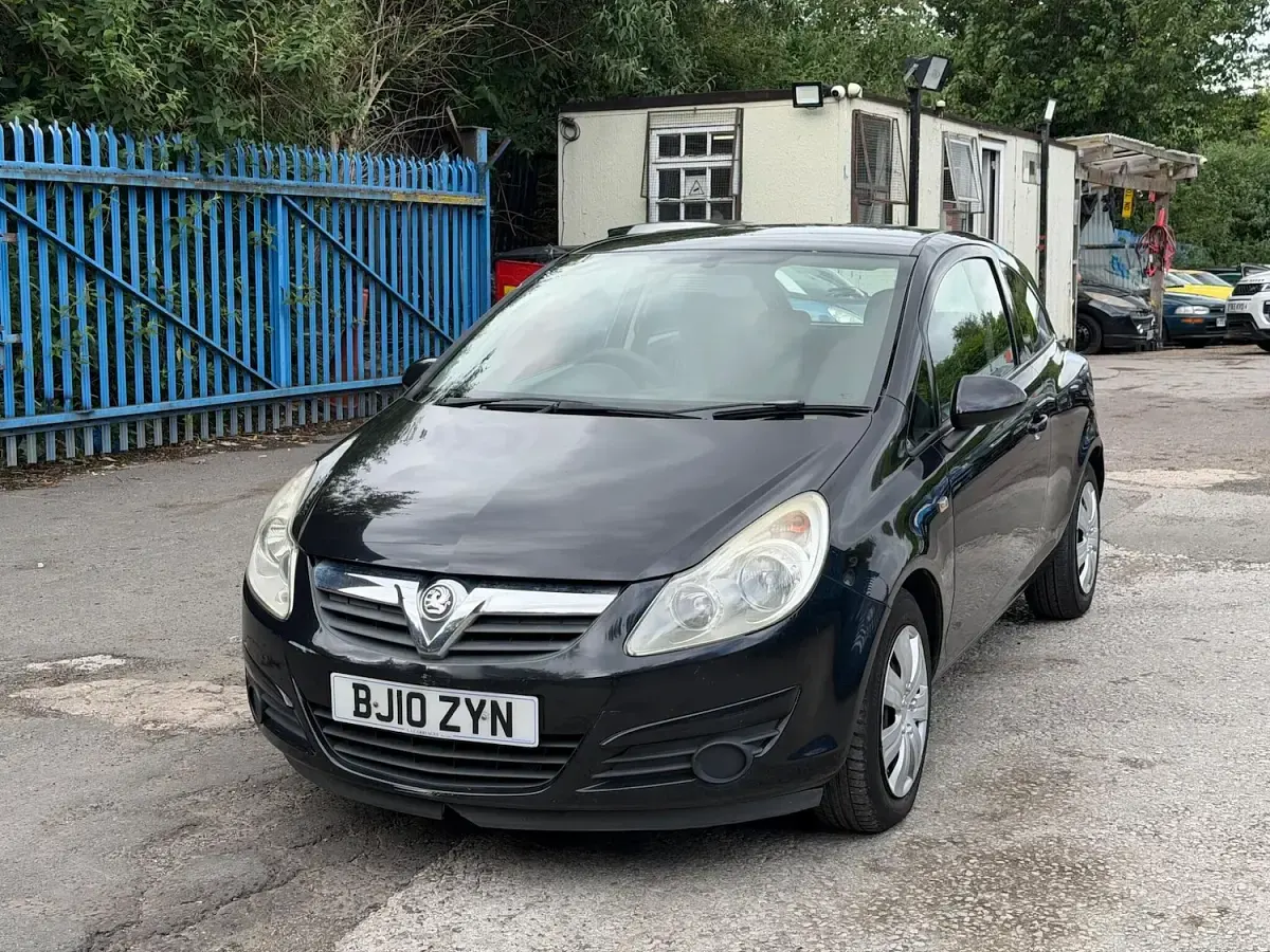 Used Vauxhall Corsa 100 HP (73 kW) 2010 Black Hatchback