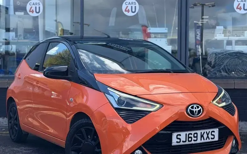 Used Toyota Aygo X-cite 72 HP (52 kW) 2019 Hatchback