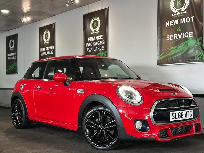 Red Used 2016 Mini Cooper S Hatch Hatchback | £8,990 (A bit pricey) - Image 1/4