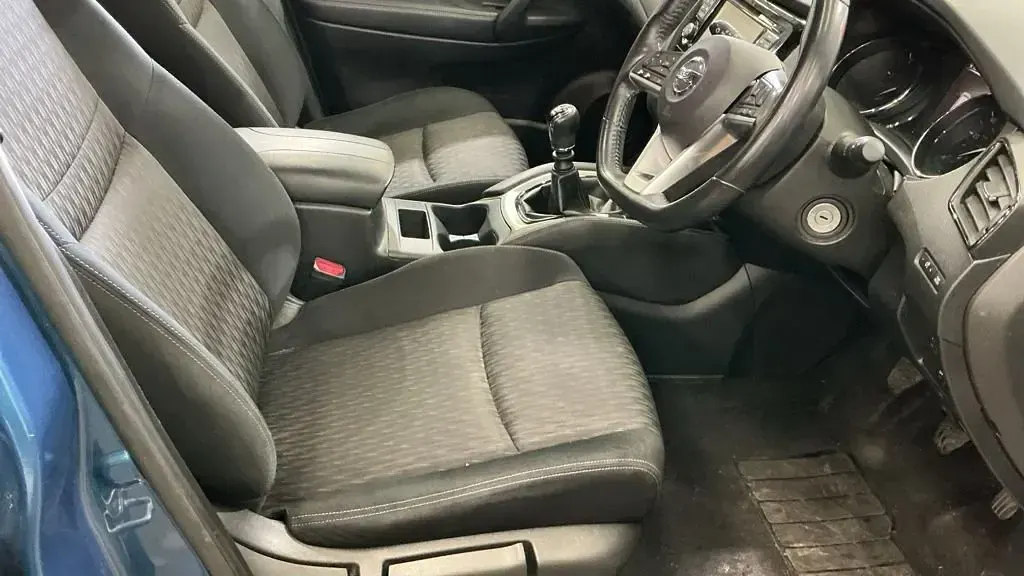 Used Nissan X-Trail Acenta Premium 150 HP (110 kW) 2020 Blue SUV