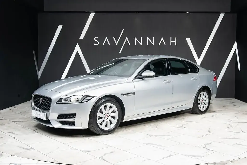 Gebraucht Jaguar XF R-Sport 163 PS (119 kW) 2018 Silber Limousine