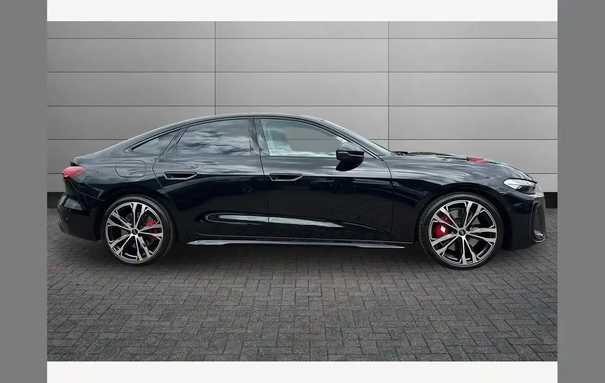 New Audi A5 Black Edition 367 HP (269 kW) 2026 Black Sedan