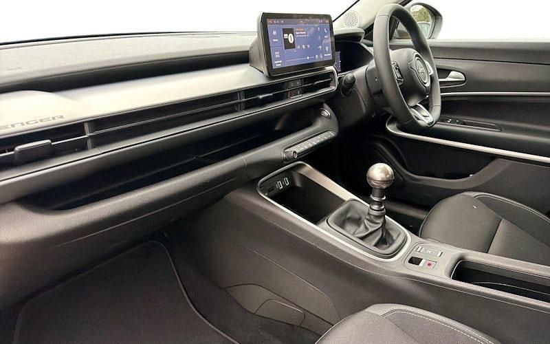 Used Jeep Avenger Summit 101 HP (74 kW) 2025 Yellow SUV