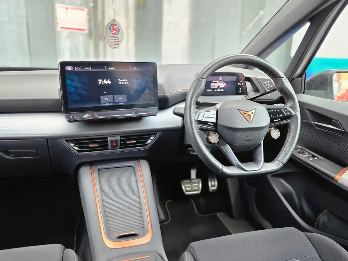 Used Cupra Born e-Boost 169 kW (230 HP) 2023 Silver Hatchback
