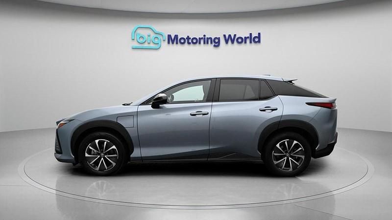 Used Lexus RZ 450e 230 kW (313 HP) 2024 Blue SUV