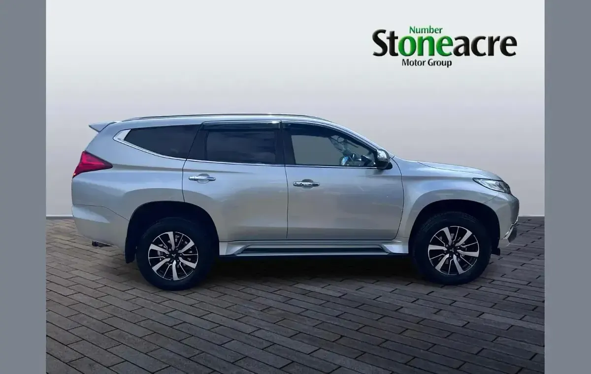 Used Mitsubishi Shogun 181 HP (133 kW) 2021 Silver SUV