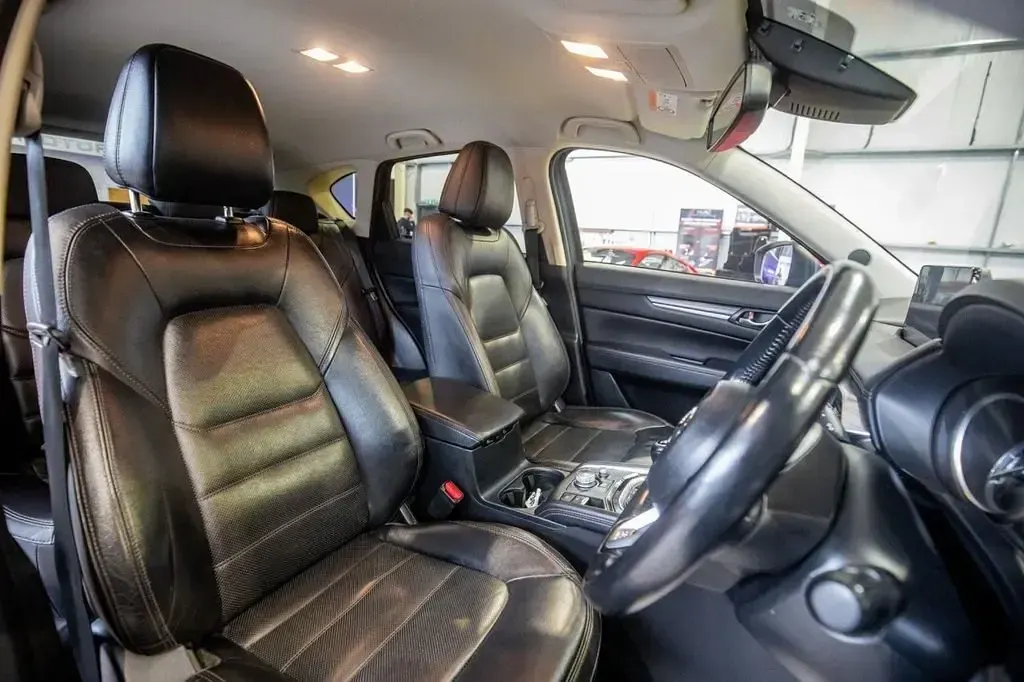 Usado Mazda 6 Inclusive 150 HP (110 kW) 2021 Vermelho SUV