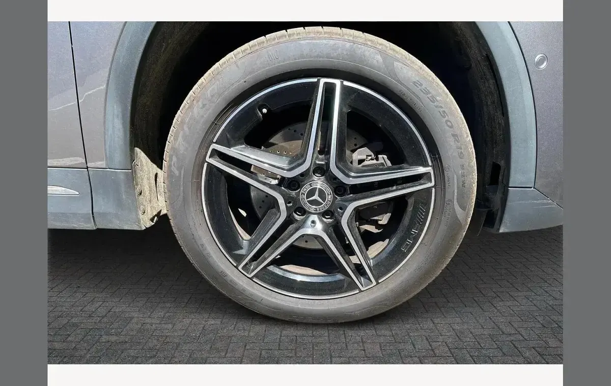 Used Mercedes GLA250 Executive 214 HP (157 kW) 2023 Grey SUV