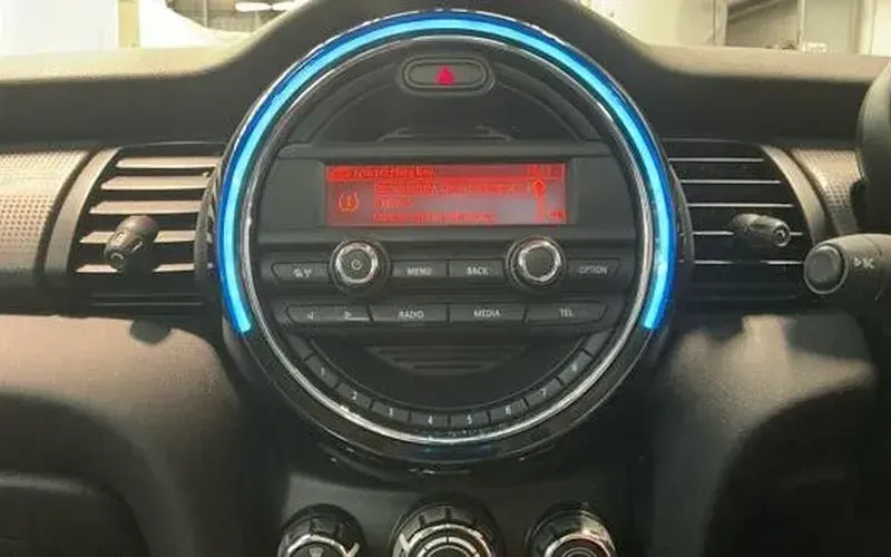 Used Mini Cooper Hatch 136 HP (100 kW) 2015 Black Hatchback
