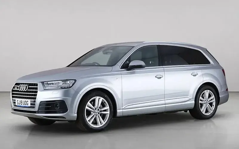 Used Audi Q7 S-Line 286 HP (210 kW) 2019 Silver SUV