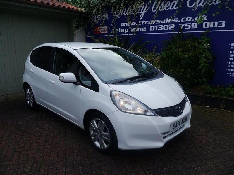 White Used 2014 Honda Jazz ES Hatchback | £5,995 (Super price) - Image 1/4
