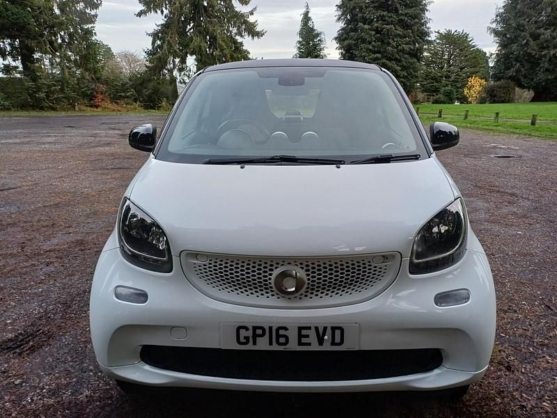 Used Smart ForTwo Coupé Passion 2016 White Coupe