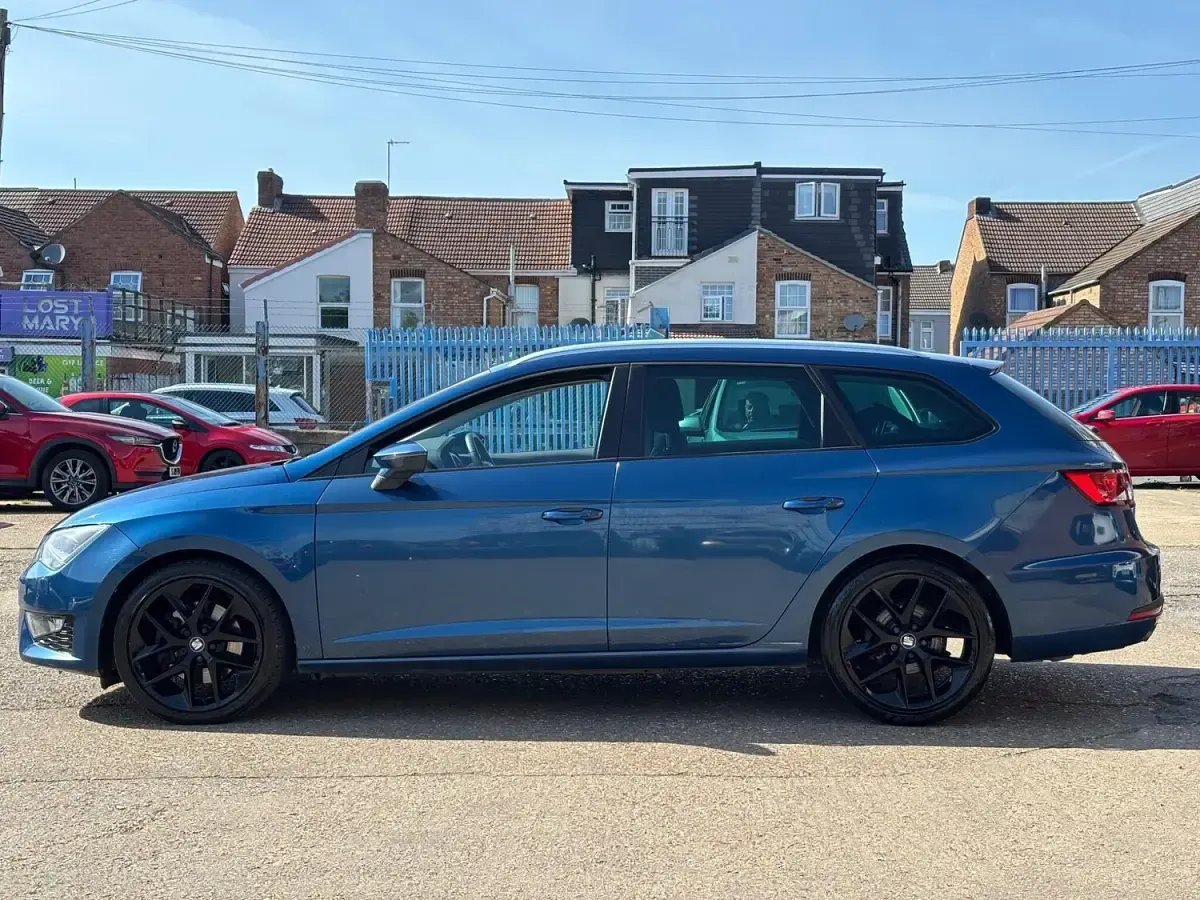 Used Seat Leon FR 2015 Blue Estate