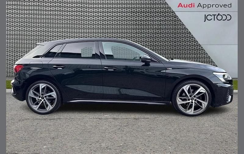 Used Audi A3 Comfort 150 HP (110 kW) 2022 Black Sedan