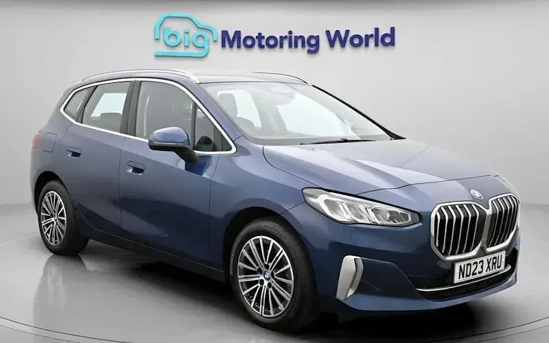 Used BMW 225 Active Tourer Luxury Line 245 HP (180 kW) 2023 MPV