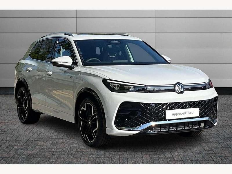 White Used 2025 VW Tiguan R-line SUV | £36,490 (A bit pricey) - Image 1/4