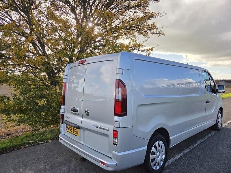 Used Vauxhall Vivaro Sportive 2016 Silver MPV
