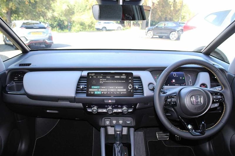 Used Honda Jazz Advance 122 HP (89 kW) 2025 Urban grey Hatchback