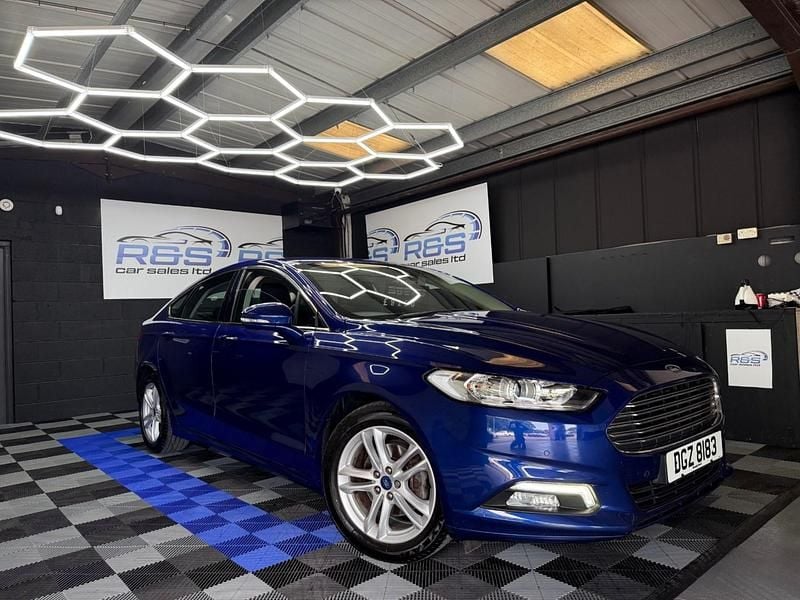 Blue Used 2016 Ford Mondeo Zetec Hatchback | £8,250 (Good price) - Image 1/4