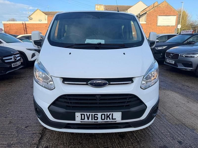 Used Ford Transit Custom Limited 125 HP (91 kW) 2016 White Van