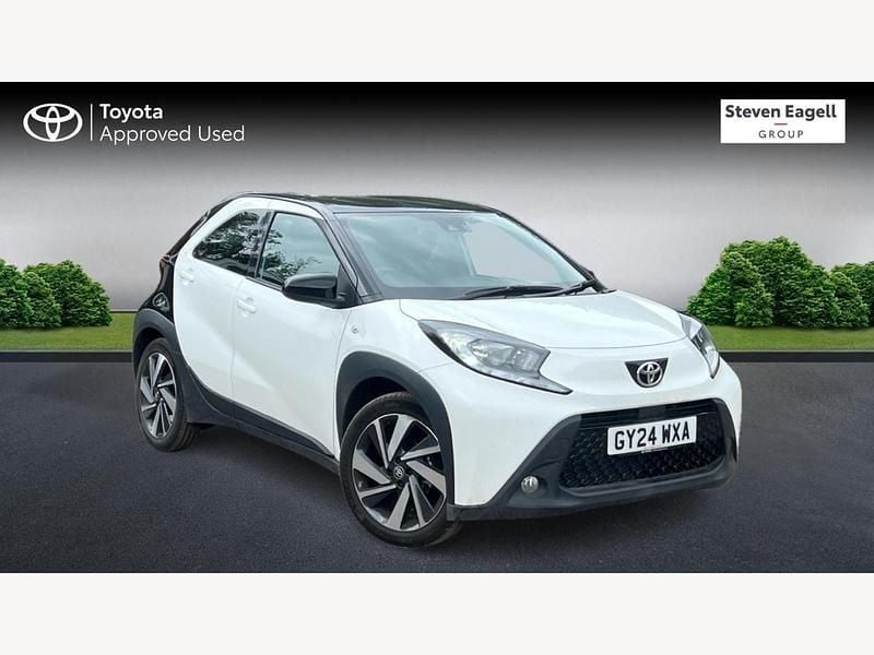 White Used 2024 Toyota Aygo Hatchback | £16,303 (Fair price) - Image 1/3