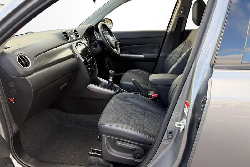 Used Suzuki Vitara SZ5 2019 Grey metallic Estate