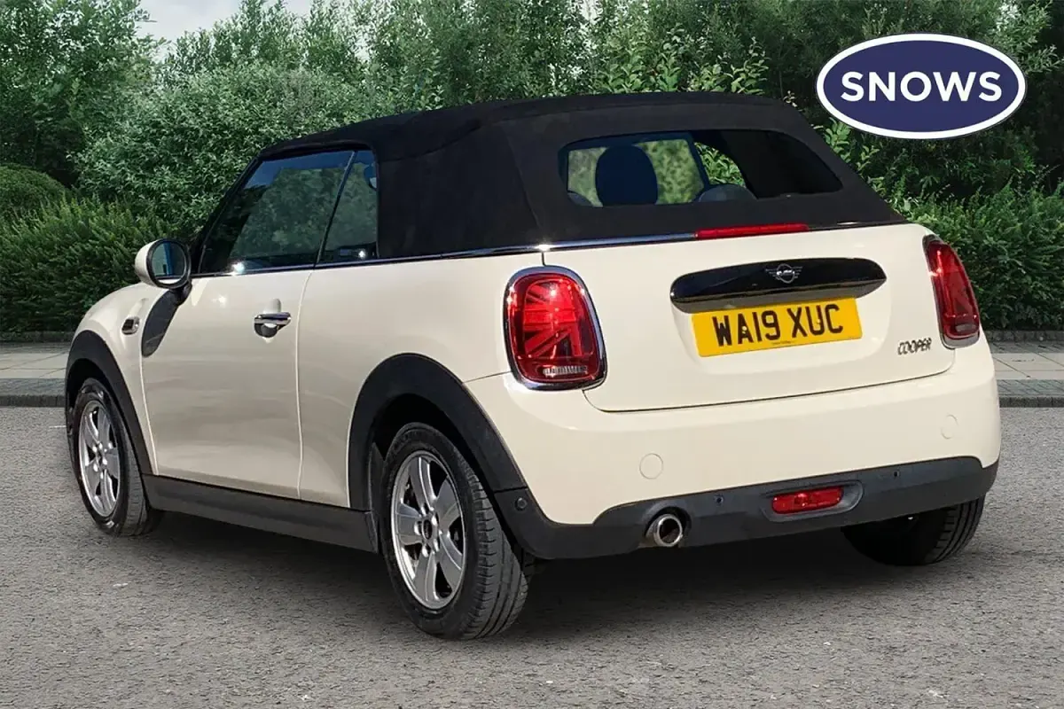 Used Mini Cooper Cabriolet Classic 136 HP (100 kW) 2019 White Cabriolet