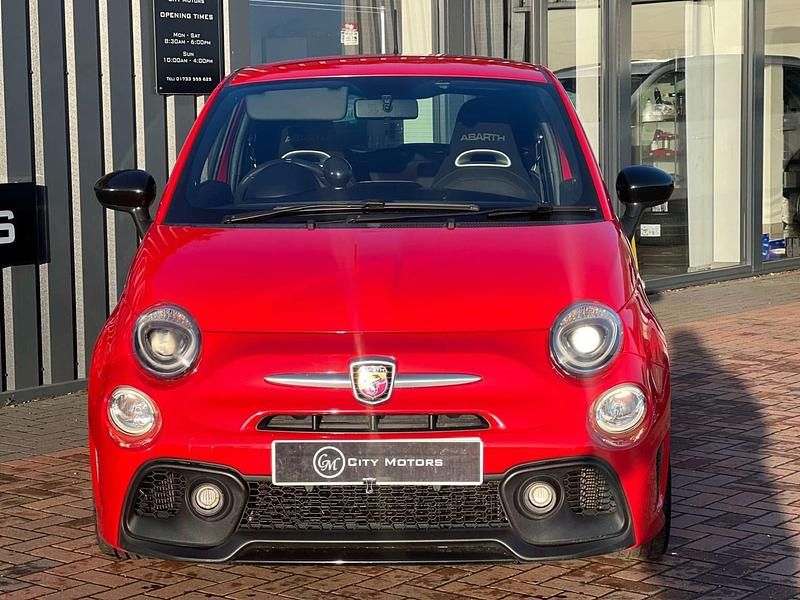 Begagnad Abarth 595 2018 Röd Halvkombi