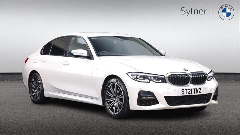 White Used 2021 BMW 330e M Sport | £23,000 (Fair price) - Image 1/4